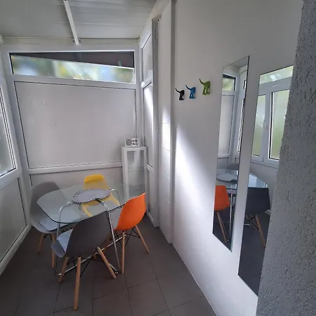 Lemon Garden Apartment *