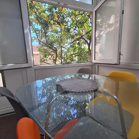 Lemon Garden Apartment