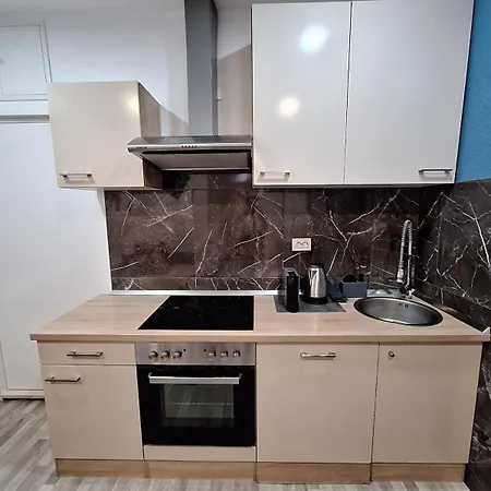 Lemon Garden Apartment *